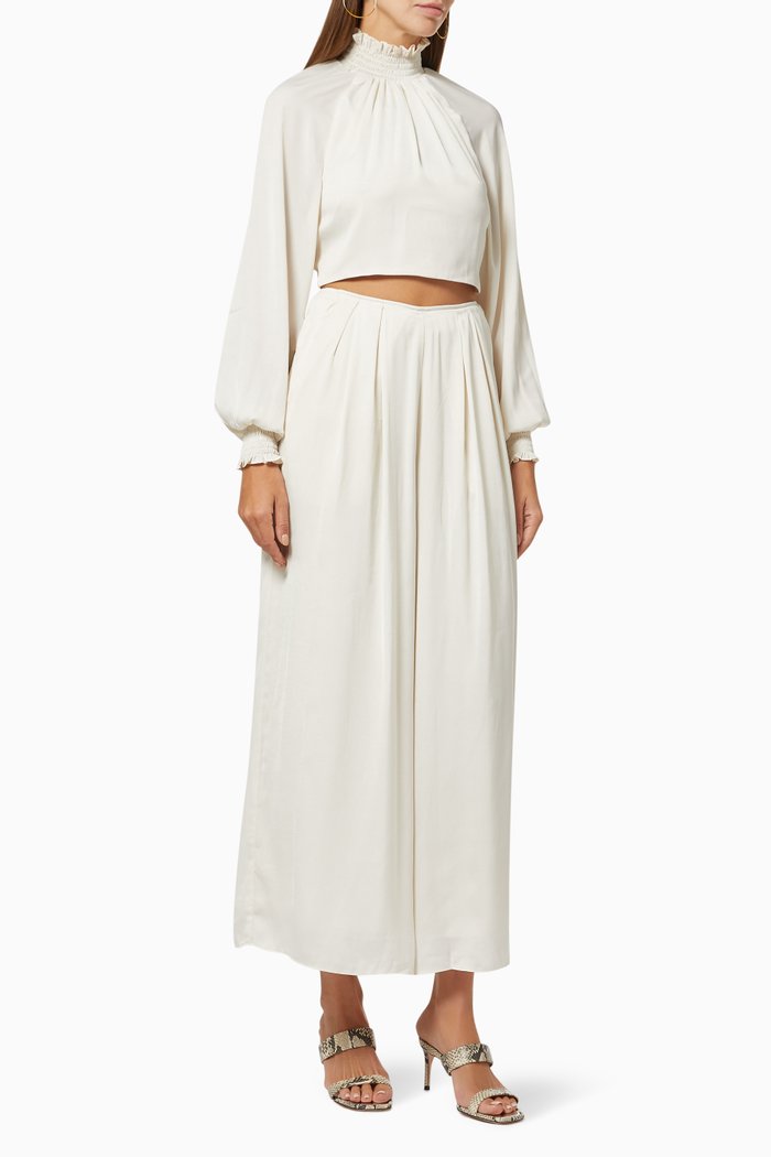 

The Endicott Set in Satin, Neutral
