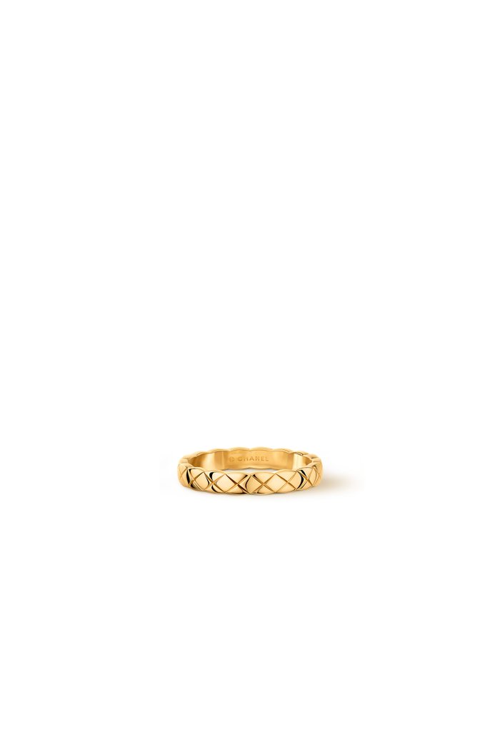 

Quilted motif, mini version, 18K yellow gold