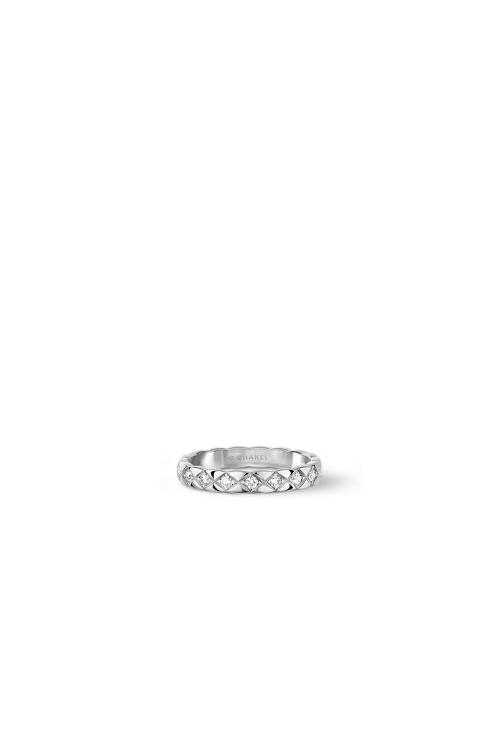 

Quilted motif, mini version, 18K white gold, diamonds