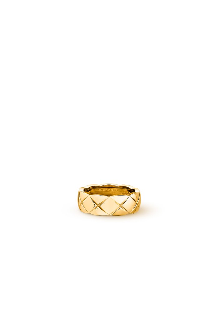 

Quilted motif, small version, 18K yellow gold
