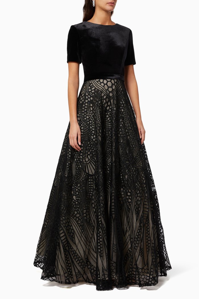 

Embroidered Dress in Velvet, Black