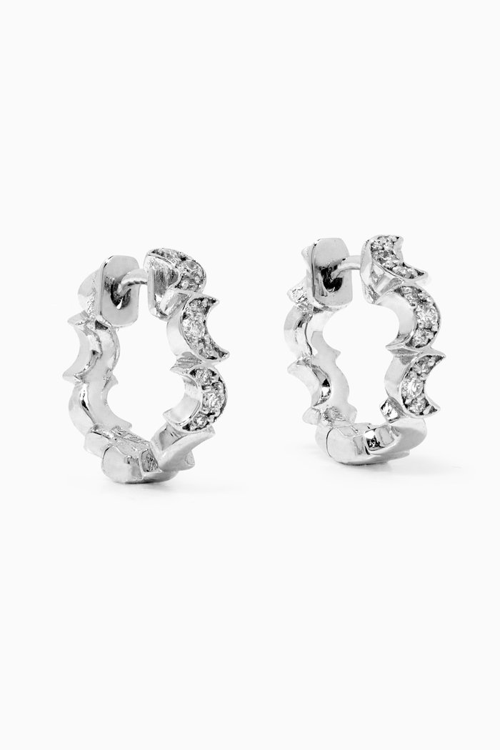 

Moon Huggy Earrings with Diamonds in 18kt White Gold, Silver