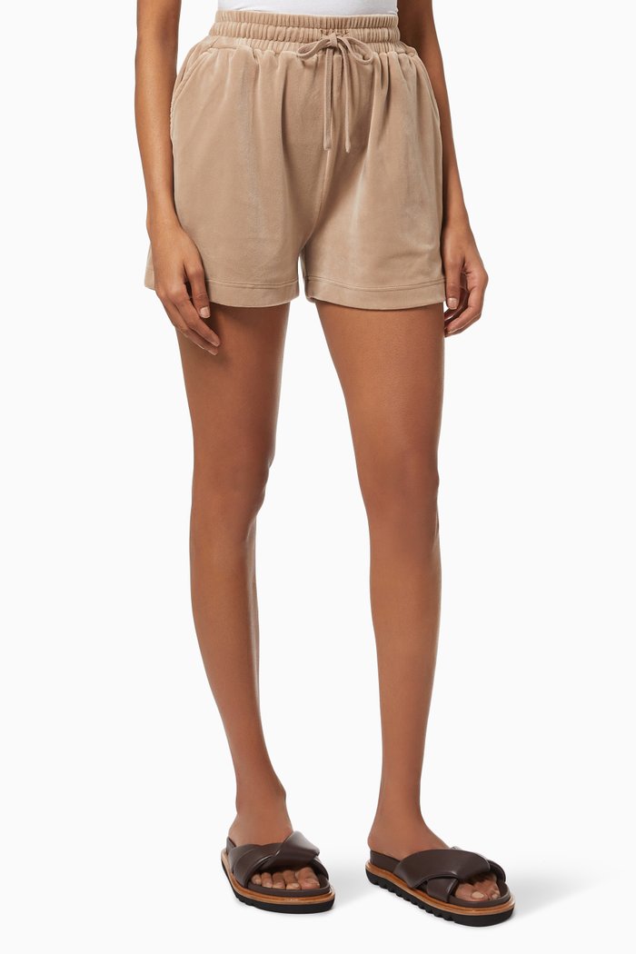 

Frances Sweat Shorts in Velour, Neutral