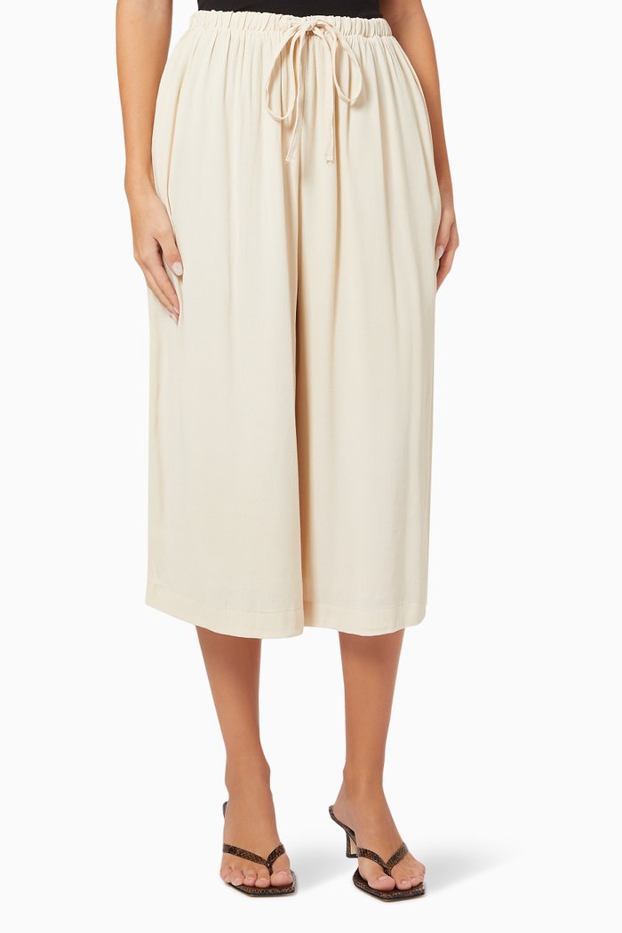 

Comfortable Wide Trousers, Neutral