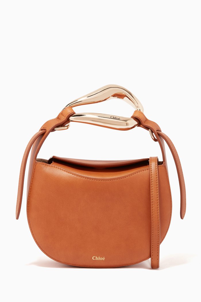 

Kiss Shoulder Bag in Grained Calfskin, Brown