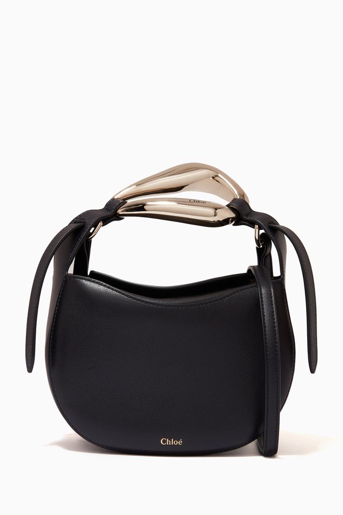 Kiss Shoulder Bag in Grained Calfskin, Blue
