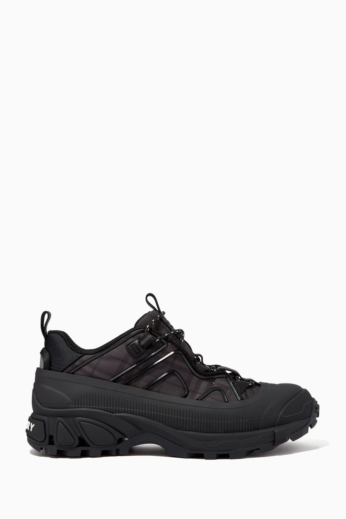 

Arthur Sneakers in Vintage Check Technical, Black