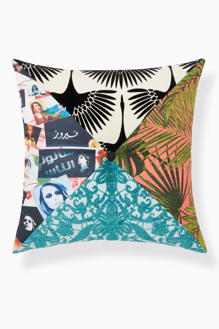 

Karen Cushion, 50 x 50, Multicolour