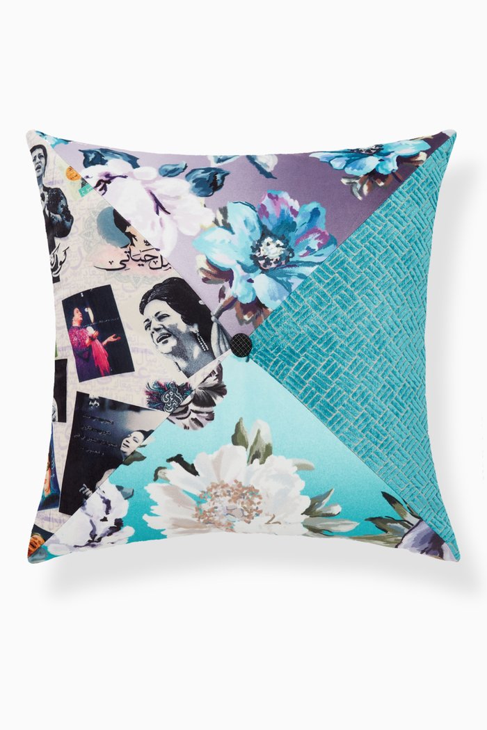 

Karen Cushion, 50 x 50, Multicolour