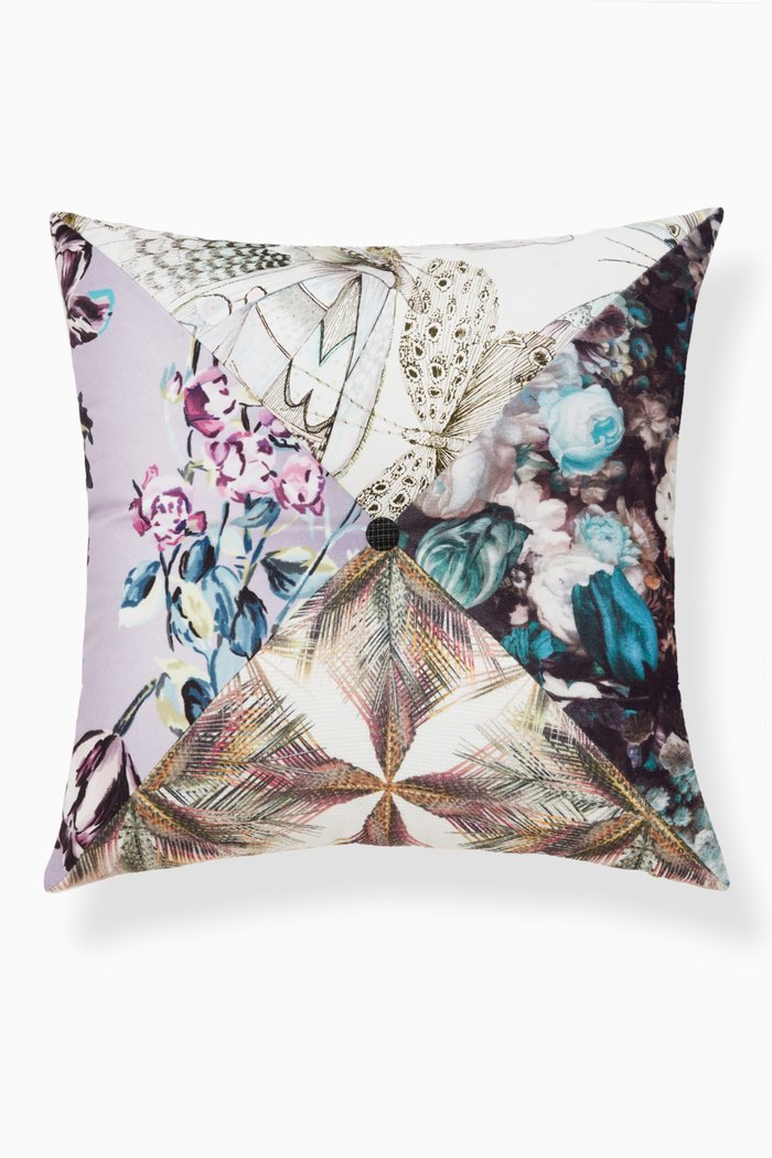 

Karen Cushion, 50 x 50, Multicolour