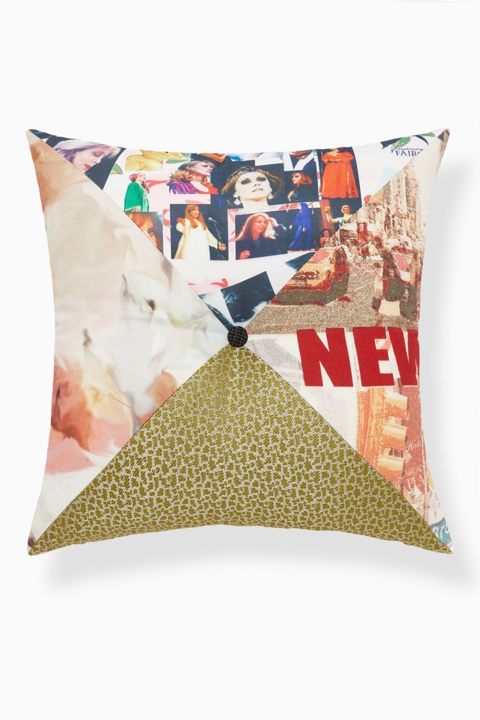 

Karen Cushion, 50 x 50, Multicolour