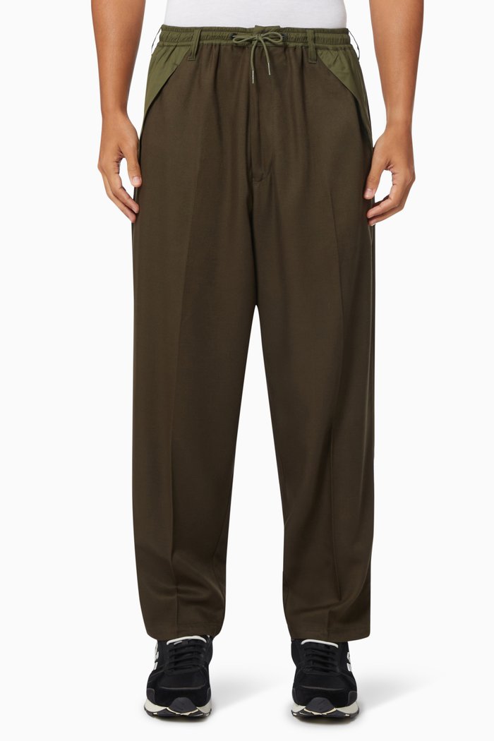 

Sustainable Capsule Collection Trousers in Crepe, Brown