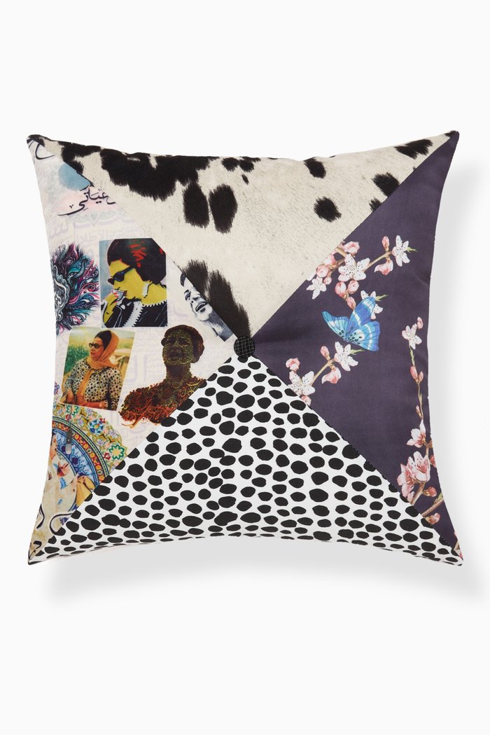 

Karen Cushion, 50 x 50, Multicolour