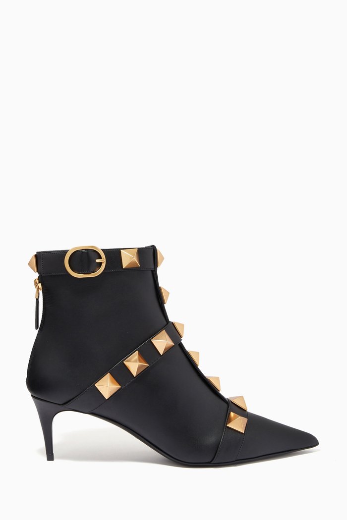 

Valentino Garavani Roman Stud Boots in Smooth Leather, Black