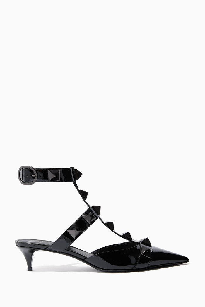 

Valentino Garavani Roman Stud Pumps in Vernice Patent Leather, Black