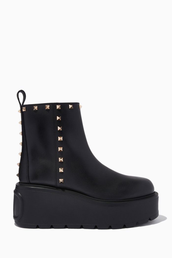 

Valentino Garavani Rockstud Uniqueform Flatform Ankle Boots in Calfskin, Black