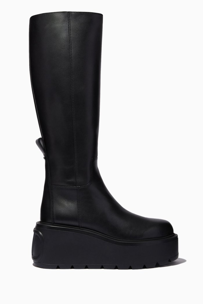 

Valentino Garavani Uniqueform Flatform Boots in Calfskin, Black