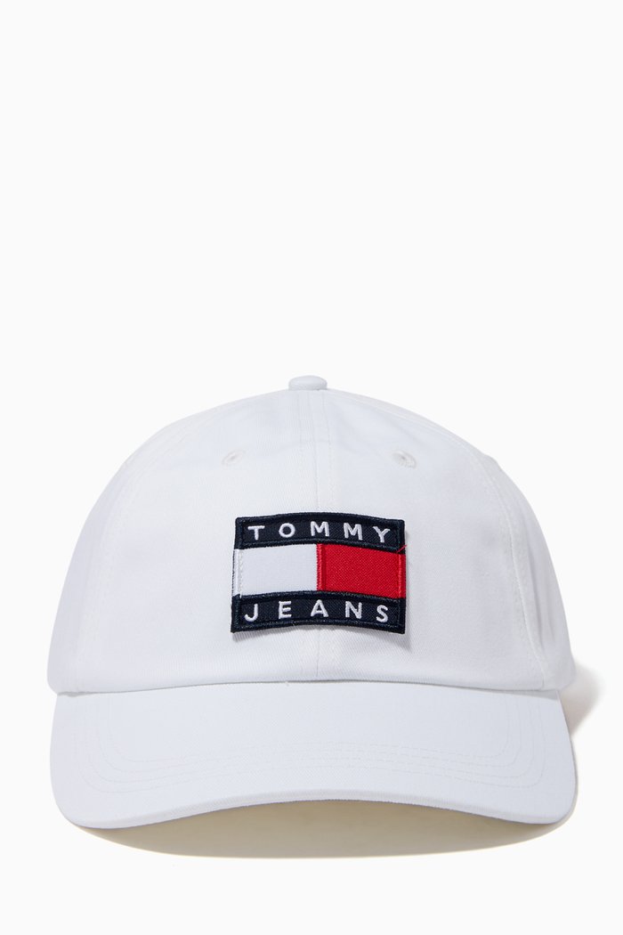 

Tommy Badge Baseball Cap in Organic Cotton, White