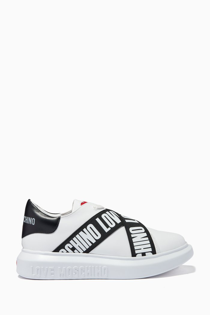 

Logo Strap Chunky Sneakers in Leather, White