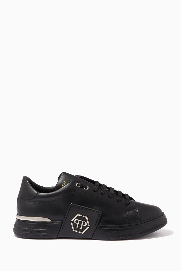 

Phantom Kicks Sneakers in Leather, Black