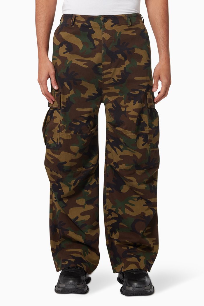 

Cargo Pants in Camo Cotton Drill, Green
