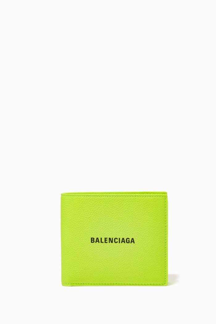 

Classic Logo Bi-fold Wallet in Grained Leather, Yellow