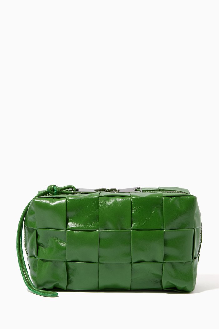 Cassette Wash Bag in Intrecciato Paper Calf, Green