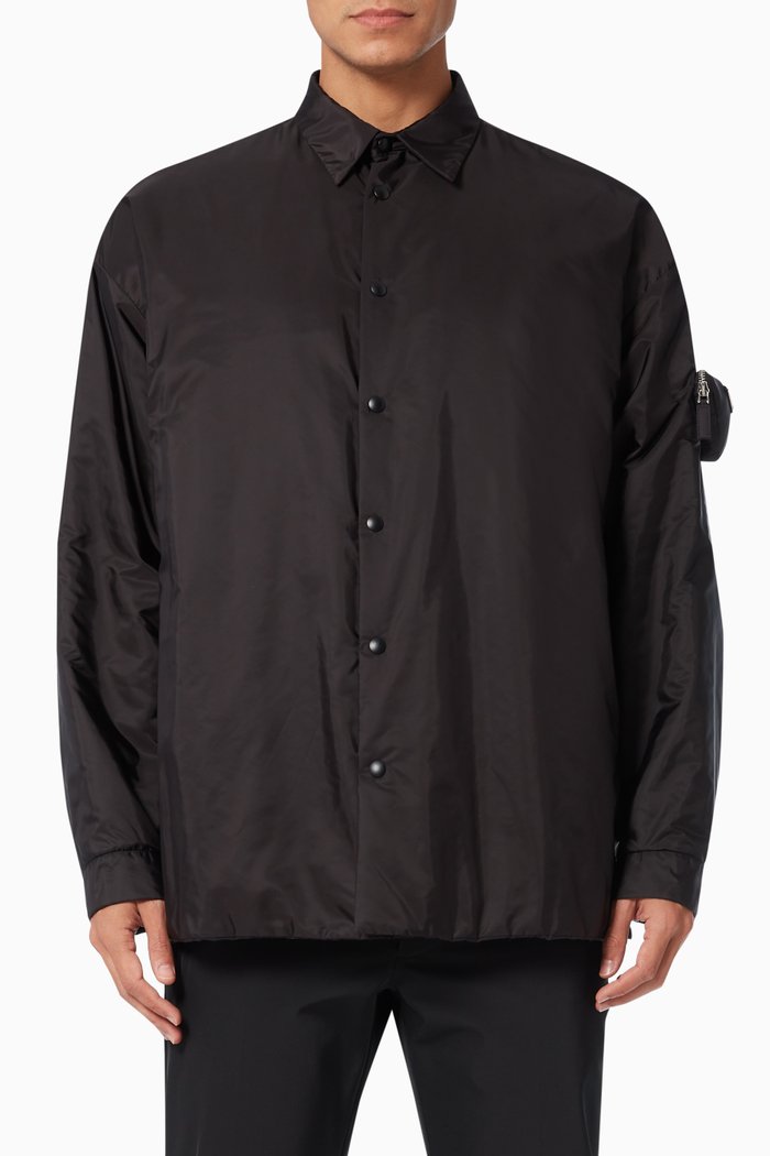 

Triangle Logo Shirt in Re-Nylon, Black