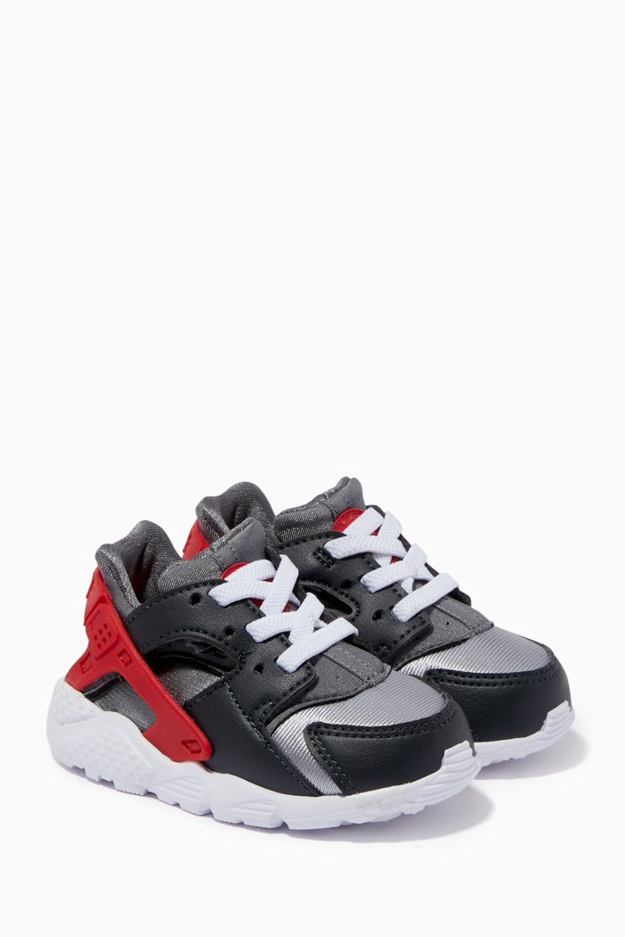 

Huarache Run Sneakers in Leather & Mesh, Grey