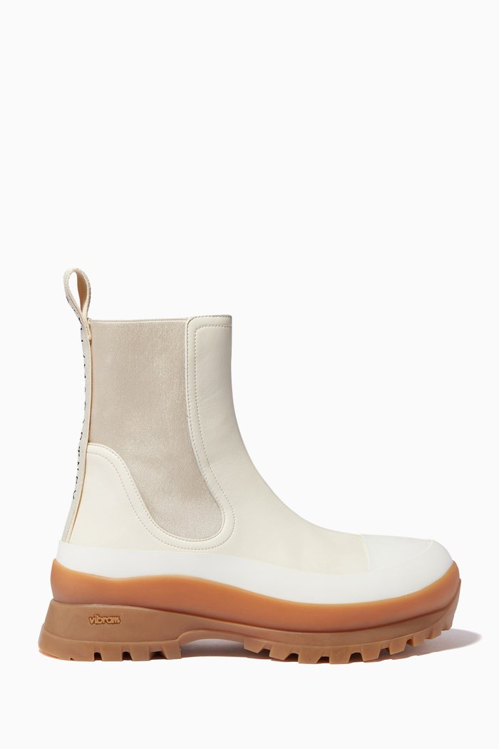 

Trace Chelsea Boots in Eco Alter Leather, Neutral