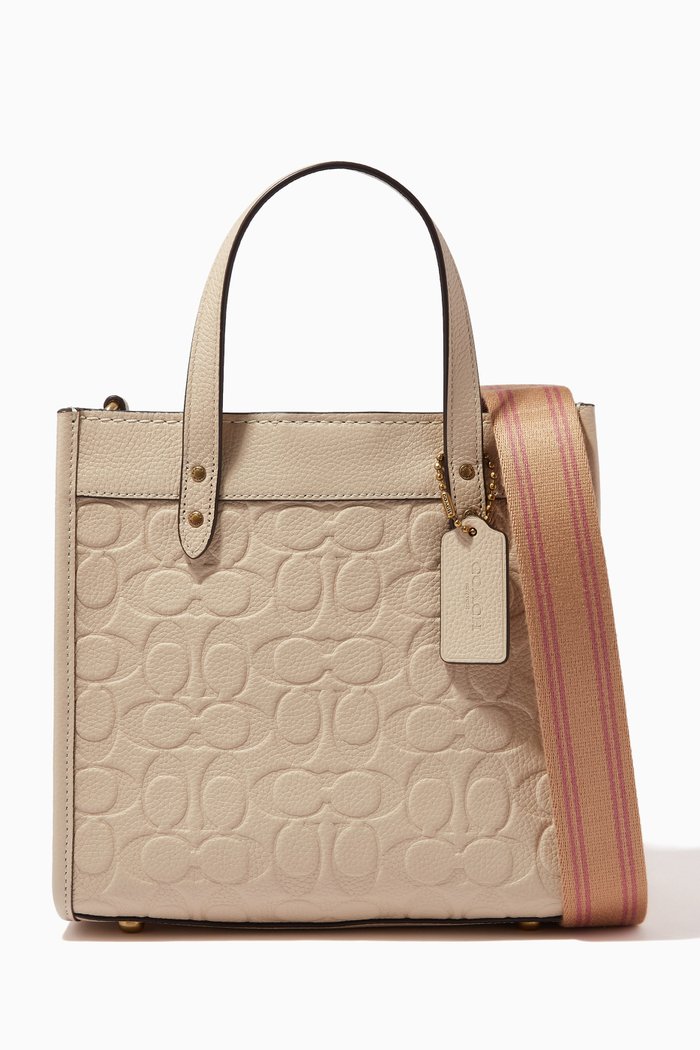 

Field Tote 22 in Signature Embossed Leather, Neutral