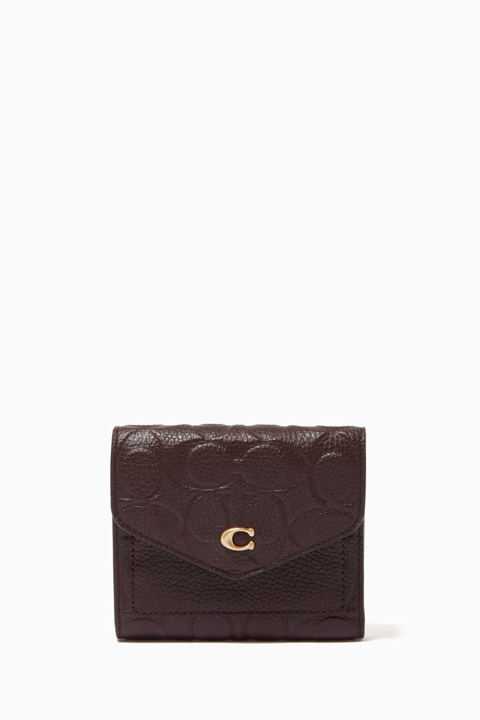 

Small Wyn Wallet in Signature Embossed Leather, Burgundy