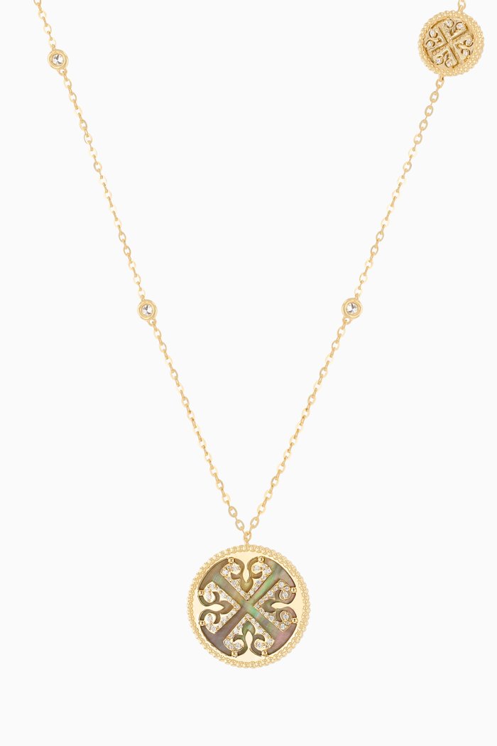 

Lace Necklace with Mother of Pearl & Diamond in 18kt Yellow Gold
