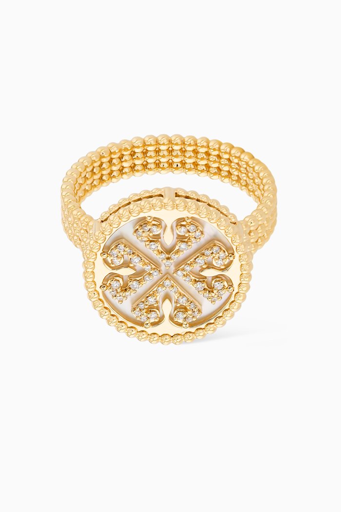 

Lace Ring with Diamonds & Mother of Pearl in 18kt Yellow Gold