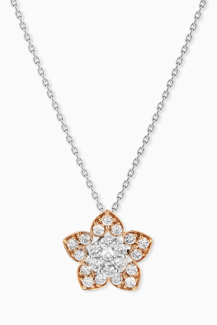 

Heart to Heart Star Flower Pendant Chain with Diamonds in 18kt Gold, White