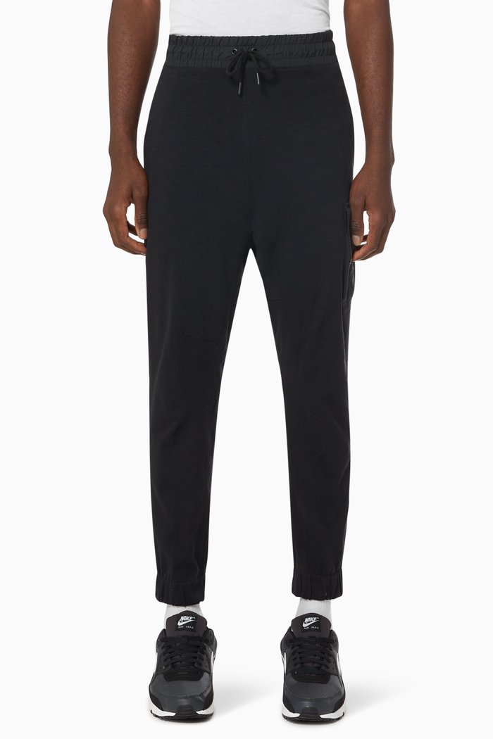 

Sportswear Lightweight Essentials Pants in Jersey, Black