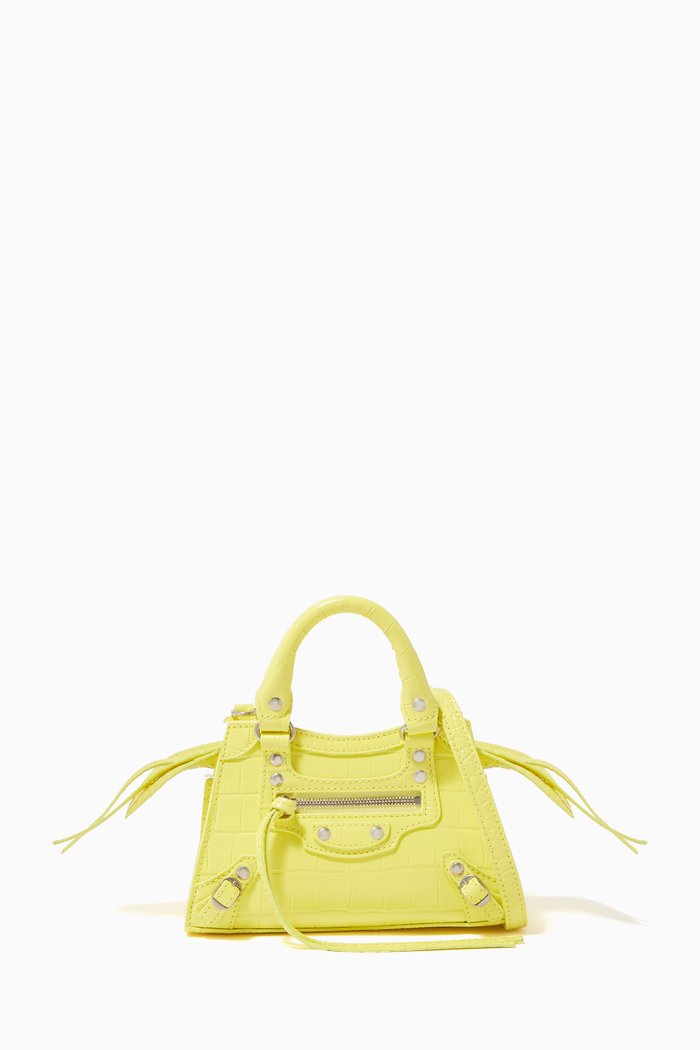 

Neo Classic Nano Top Handle in Shiny Crocodile Embossed Calfskin, Yellow