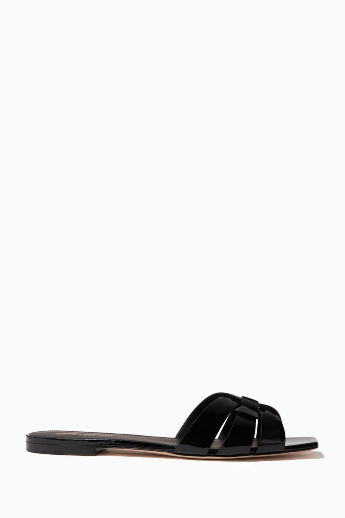 

Tribute Flat Sandals in Patent Leather, Black