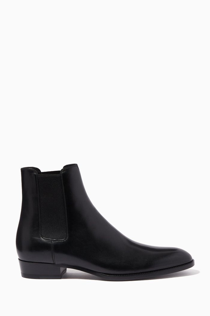 Wyatt Chelsea Boots in Smooth Leather, Black