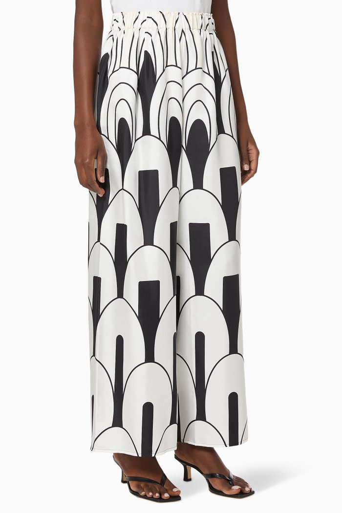 

Clary Boston Pants in Silk, Black