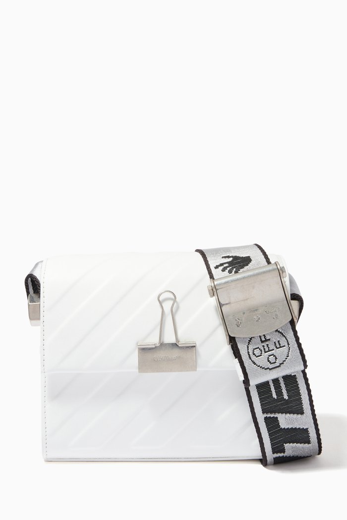 

Binder Shoulder Bag in Leather, White