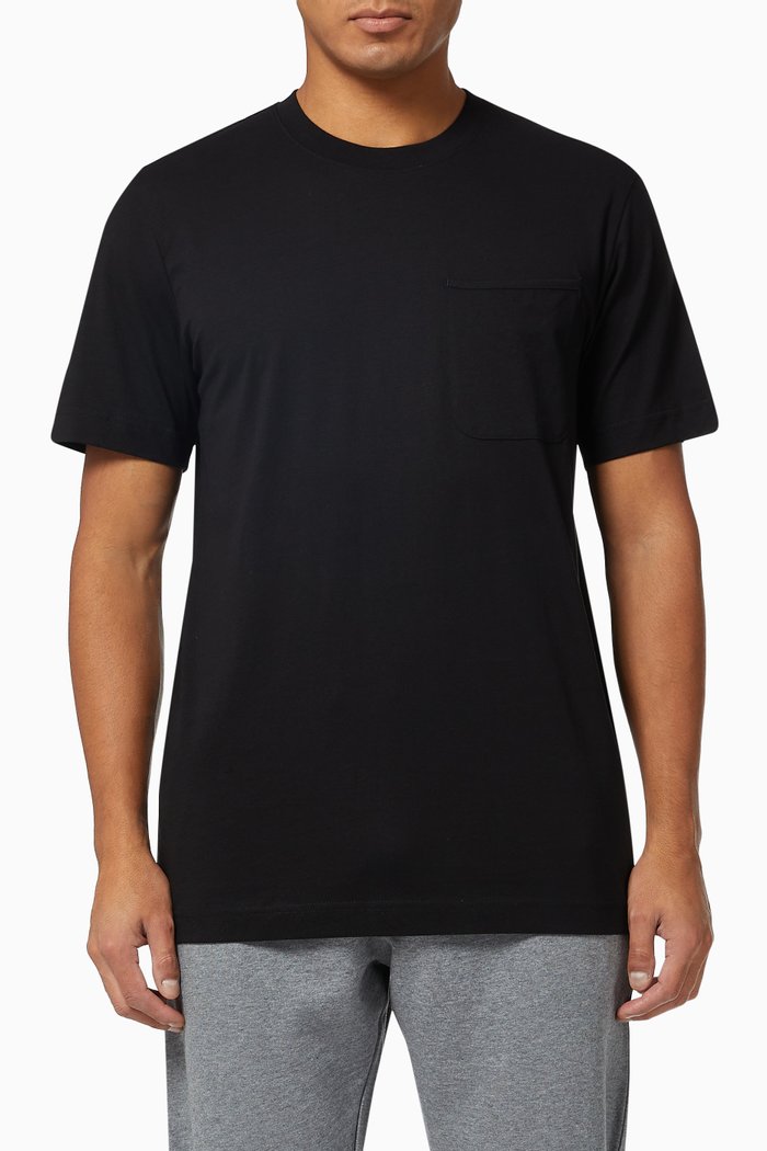 

Classic Chest Pocket T-shirt in Organic Cotton, Black