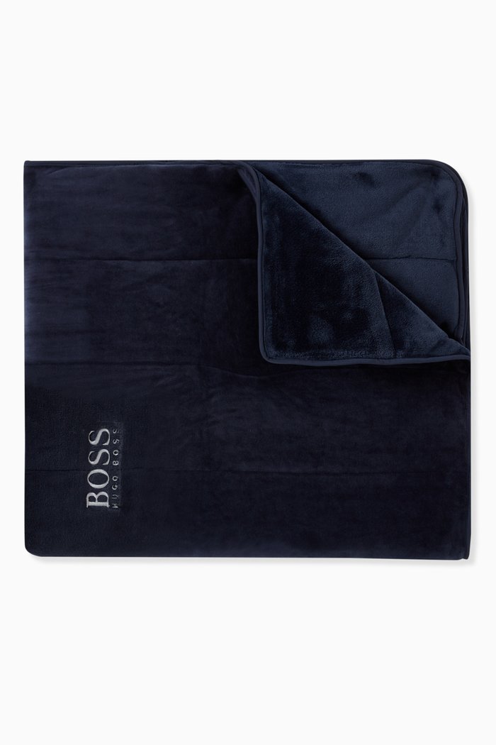 

Logo Quilted Blanket in Velvet, Blue