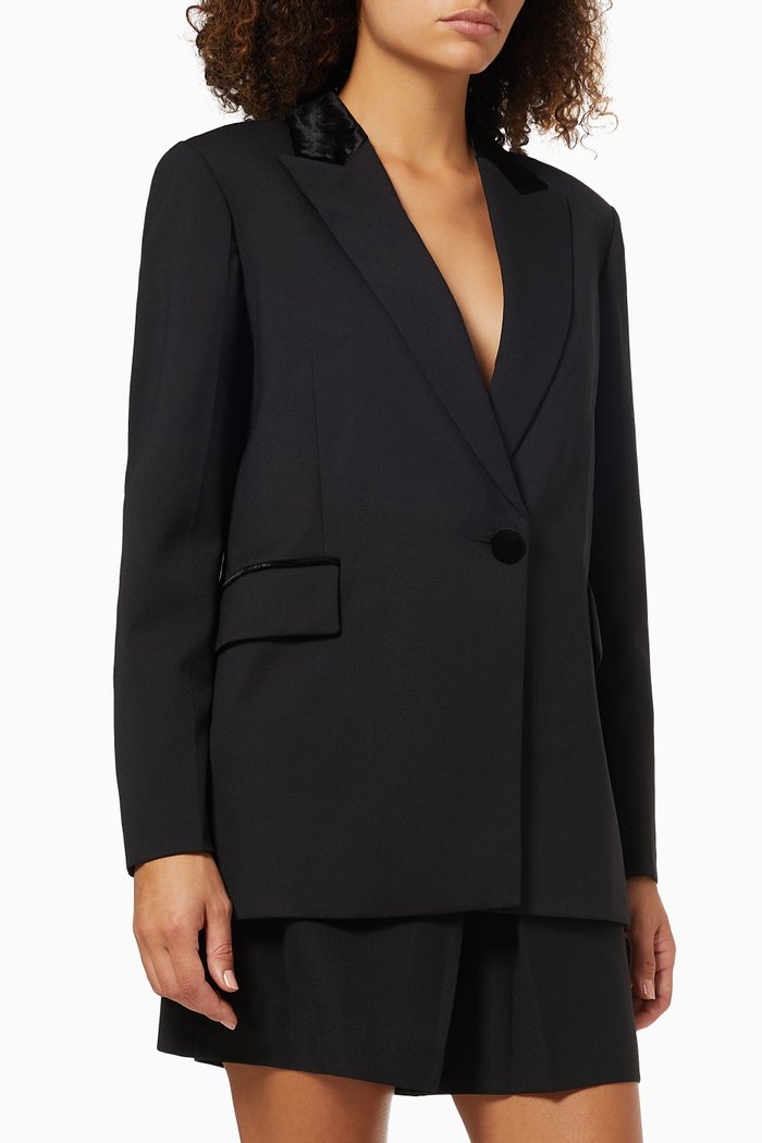 

Tailored Jacket in Wool Crepe, Black