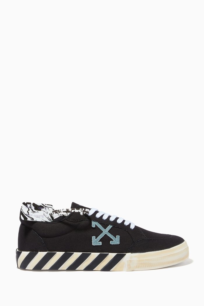 

Low Vulcanized Sneakers in Eco Canvas, Black