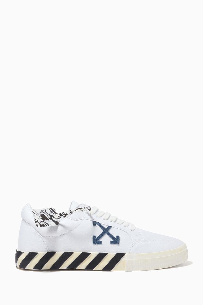 

Low Vulcanized Sneakers in Eco Canvas, White