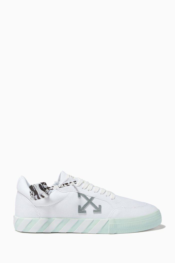 

Low Vulcanized Sneakers in Eco Canvas, White