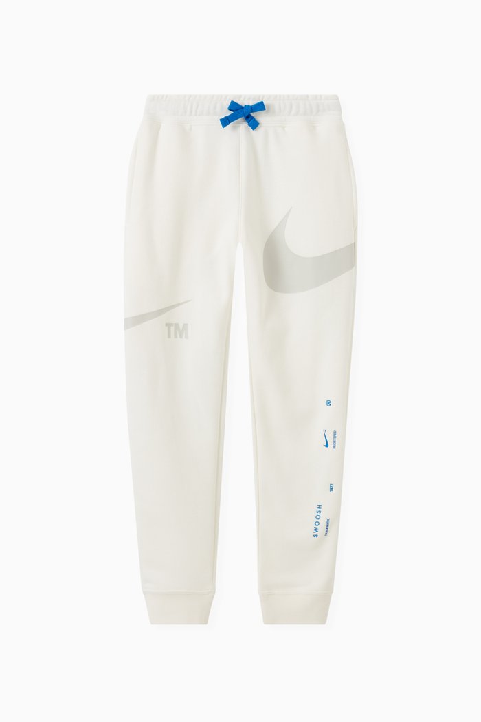 

Sportswear Swoosh Pants in Fleece, Neutral