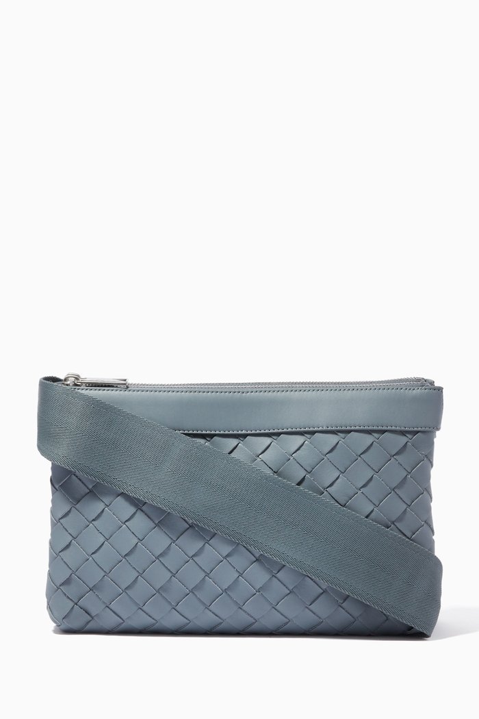 

Messenger Bag in Intrecciato Hydrology Calfskin, Grey