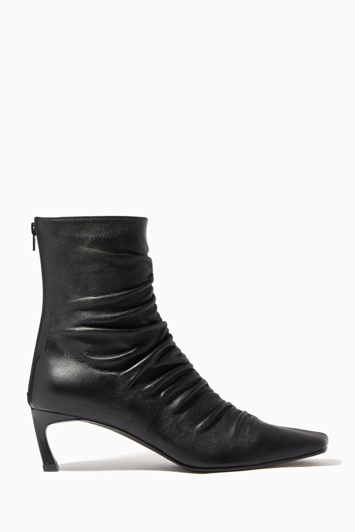 

Front Shirring Ankle Boots in Smooth Sheep Leather, Black